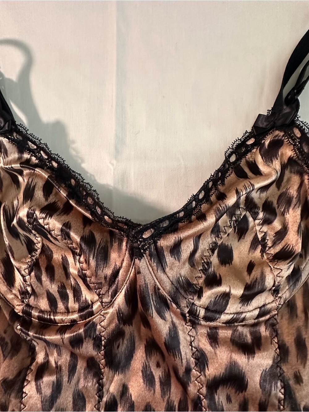 Victoria's Secret Leopard-Print Satin Chemise sexy, lace, witchy fetish Y2K - Picture 2 of 11